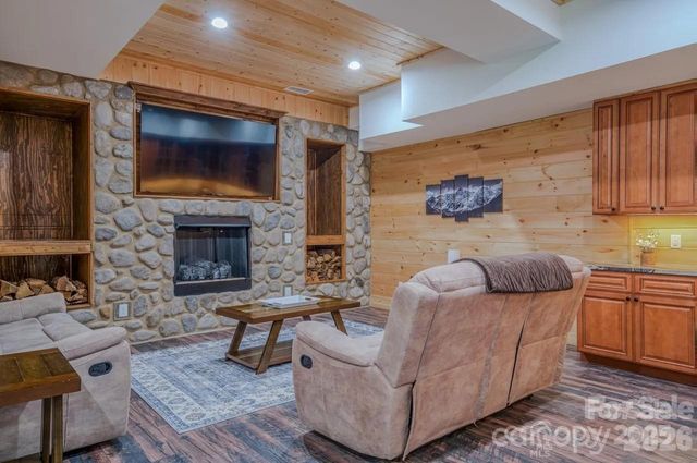 1416 Southpointe Drive 67, Morganton, NC 28655