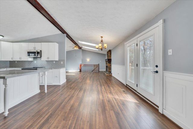 80 Walnut Landing CIR, Hardy, VA 24101