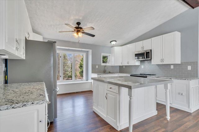 80 Walnut Landing CIR, Hardy, VA 24101