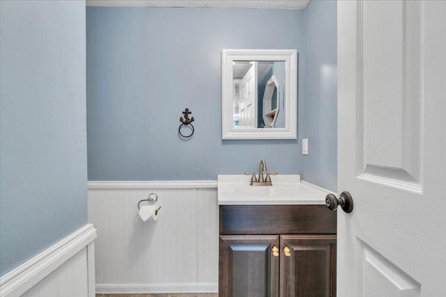 80 Walnut Landing CIR, Hardy, VA 24101