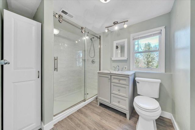 80 Walnut Landing CIR, Hardy, VA 24101