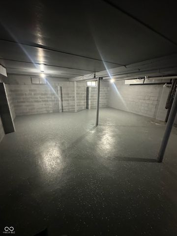 1120 W 9th Street, Anderson, IN 46016