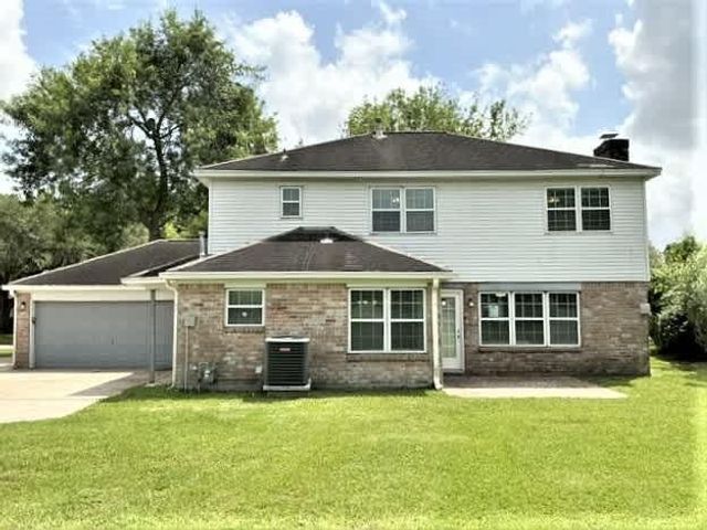 105 Saint Andrews Drive, Friendswood, TX 77546