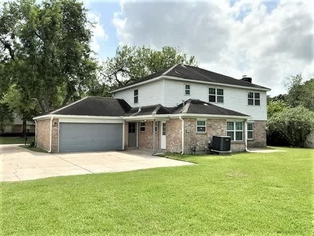 105 Saint Andrews Drive, Friendswood, TX 77546