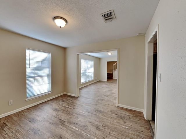 105 Saint Andrews Drive, Friendswood, TX 77546