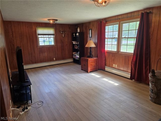 1847 Bruce Street, Canal Fulton, OH 44614