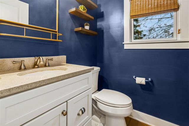 3707 Fox Crossing, Saint Joseph, MI 49085