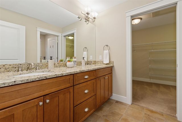 3707 Fox Crossing, Saint Joseph, MI 49085