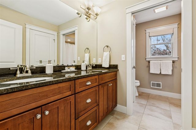 3707 Fox Crossing, Saint Joseph, MI 49085