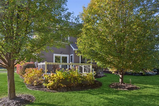 3707 Fox Crossing, Saint Joseph, MI 49085