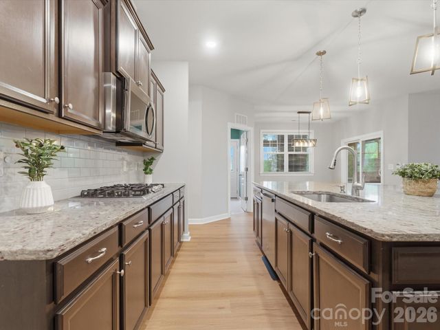 2016 Linn Cove, Waxhaw, NC 28173