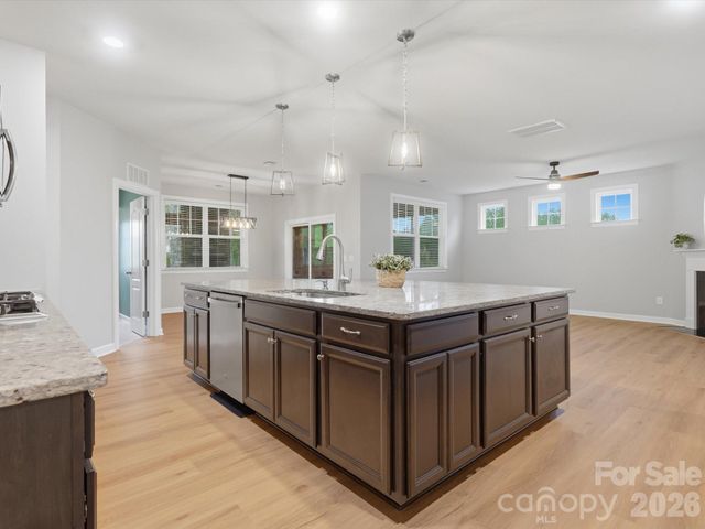 2016 Linn Cove, Waxhaw, NC 28173