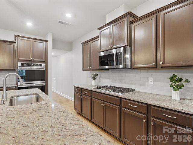 2016 Linn Cove, Waxhaw, NC 28173