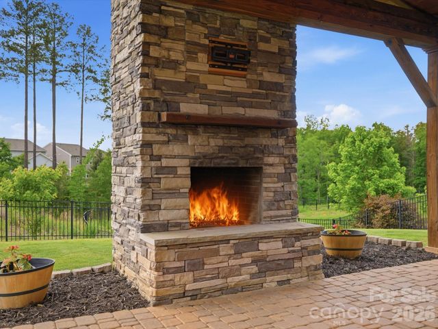 2016 Linn Cove, Waxhaw, NC 28173