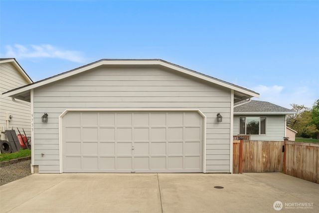 9733 65th Drive NE, Marysville, WA 98270