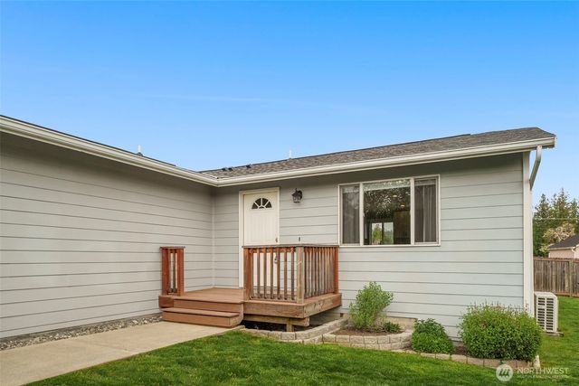 9733 65th Drive NE, Marysville, WA 98270