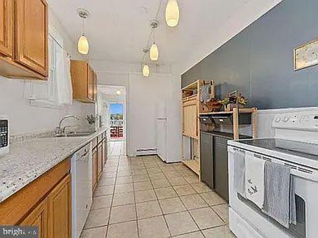 540 W HIGH ST, Phoenixville, PA 19460