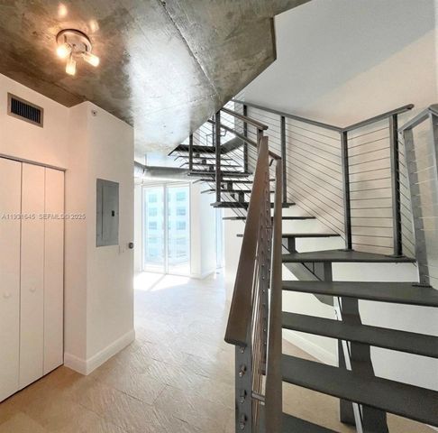 690 SW 1st Ct 2134, Miami, FL 33130