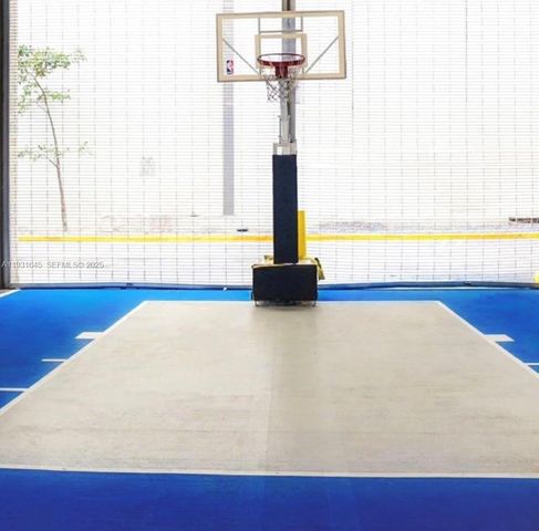 690 SW 1st Ct 2134, Miami, FL 33130