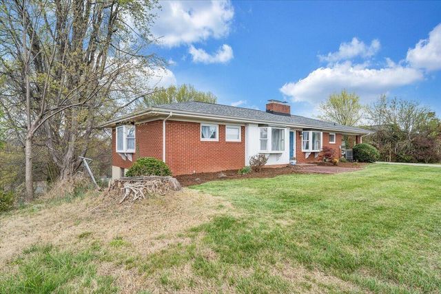 2753 Wilshire AVE, Roanoke, VA 24015