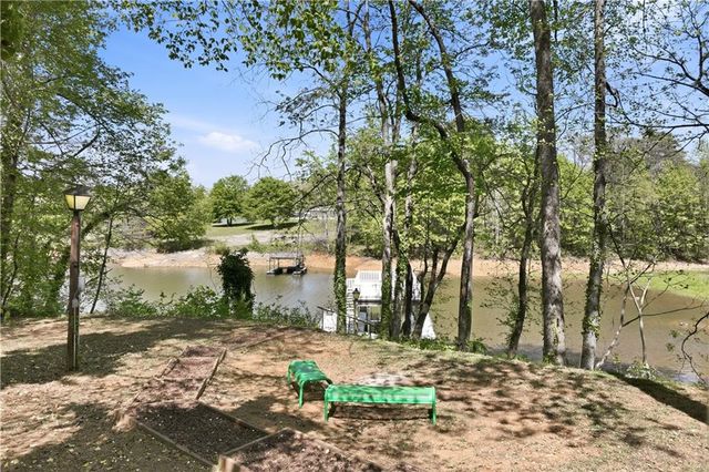5658 Alligator Alley, Gainesville, GA 30506
