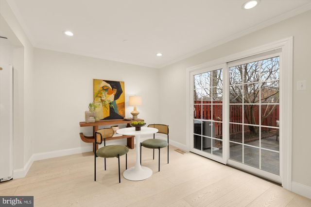 7807 SNEAD LN, Falls Church, VA 22043