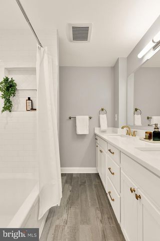 7807 SNEAD LN, Falls Church, VA 22043