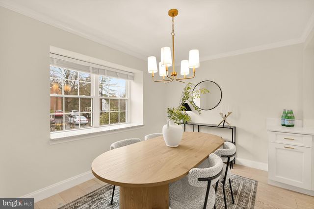 7807 SNEAD LN, Falls Church, VA 22043