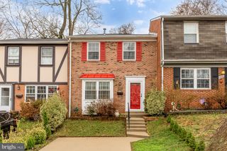 7807 SNEAD LN, Falls Church, VA 22043