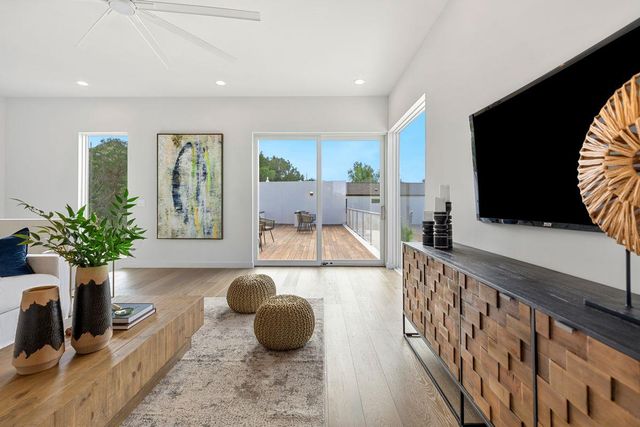 7120 Clifton LN, Austin, TX 78746