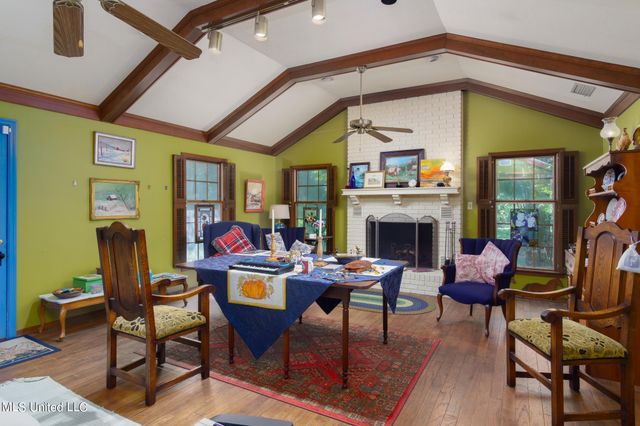 627 Cole Road, Hattiesburg, MS 39402