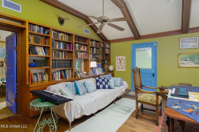 627 Cole Road, Hattiesburg, MS 39402