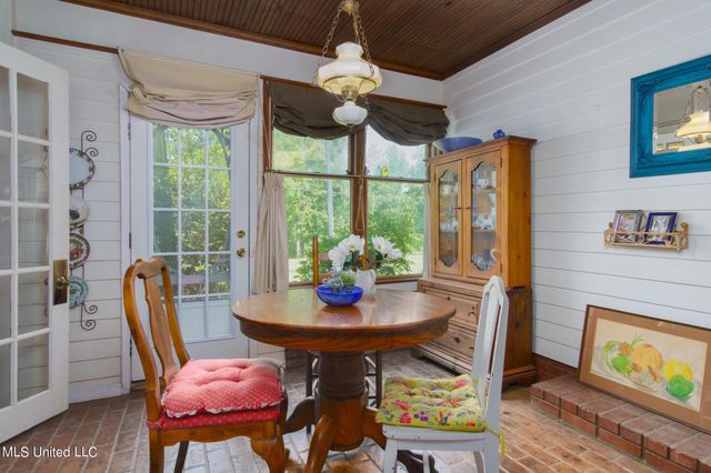 627 Cole Road, Hattiesburg, MS 39402