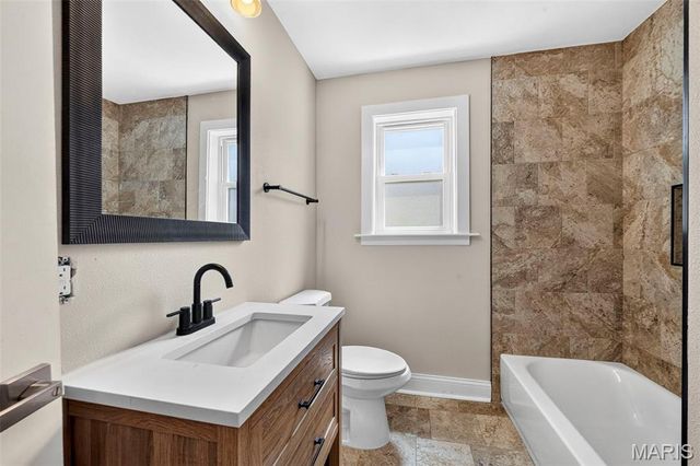 8934 Pine Avenue, Brentwood, MO 63144