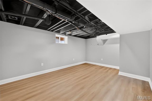 8934 Pine Avenue, Brentwood, MO 63144