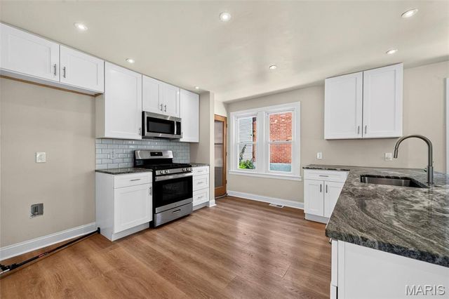 8934 Pine Avenue, Brentwood, MO 63144