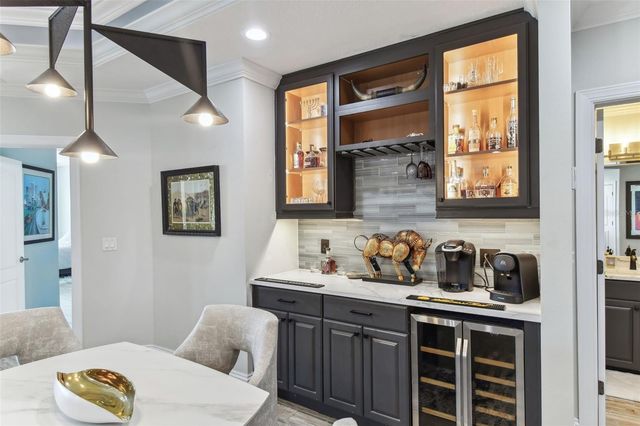 200 SKIFF POINT 202, Clearwater Beach, FL 33767