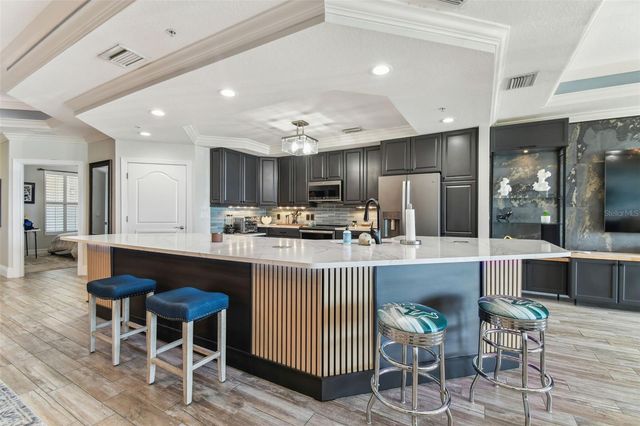 200 SKIFF POINT 202, Clearwater Beach, FL 33767