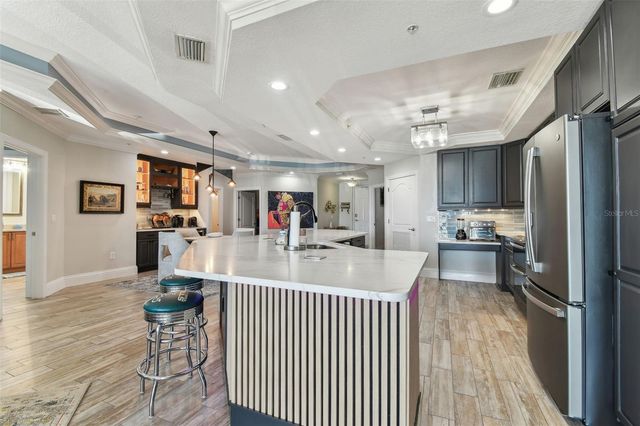 200 SKIFF POINT 202, Clearwater Beach, FL 33767