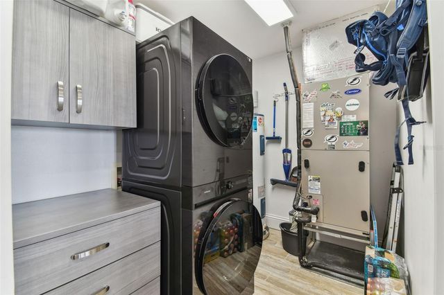 200 SKIFF POINT 202, Clearwater Beach, FL 33767