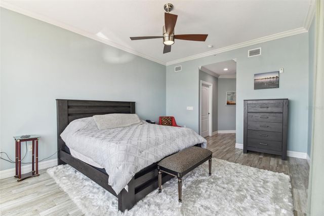 200 SKIFF POINT 202, Clearwater Beach, FL 33767