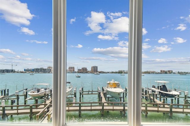200 SKIFF POINT 202, Clearwater Beach, FL 33767