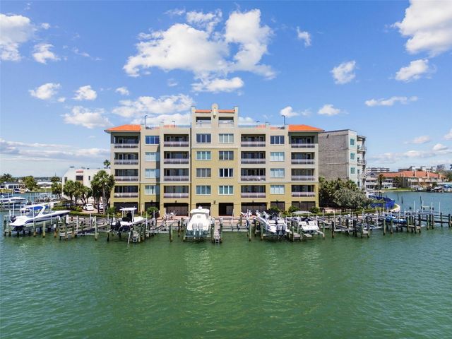 200 SKIFF POINT 202, Clearwater Beach, FL 33767