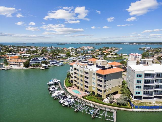 200 SKIFF POINT 202, Clearwater Beach, FL 33767