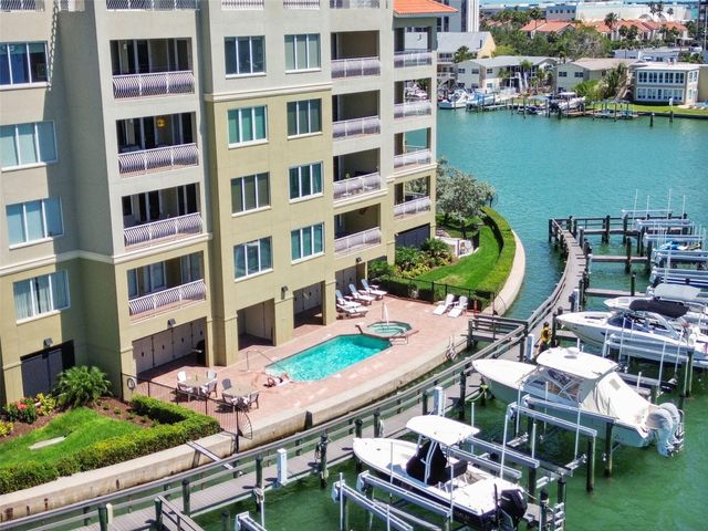 200 SKIFF POINT 202, Clearwater Beach, FL 33767