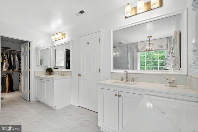 7472 ADMIRAL NELSON DR, Warrenton, VA 20186