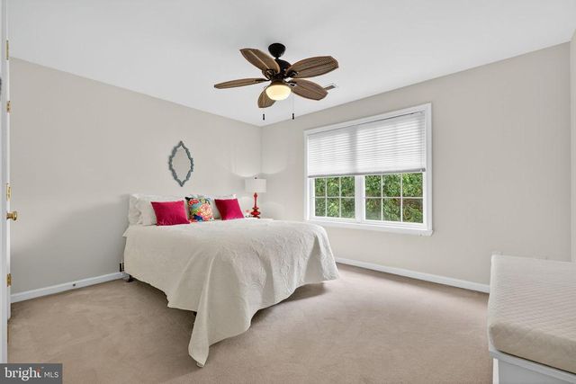 7472 ADMIRAL NELSON DR, Warrenton, VA 20186