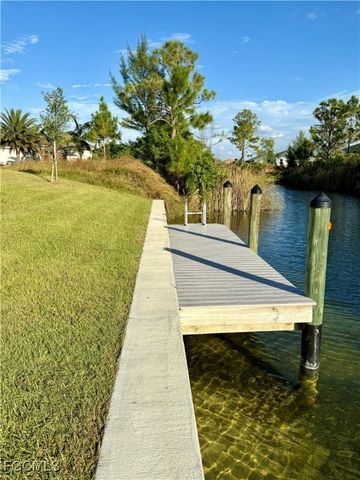 1926 NW 21st ST, Matlacha, FL 33993