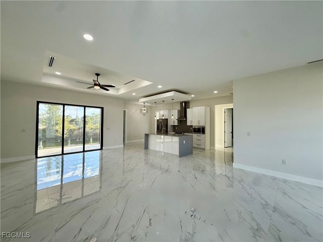 1926 NW 21st ST, Matlacha, FL 33993