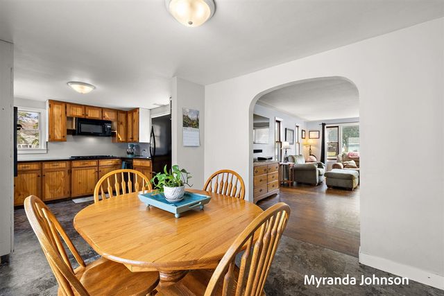 4263 S Quarterline Road, Muskegon, MI 49444